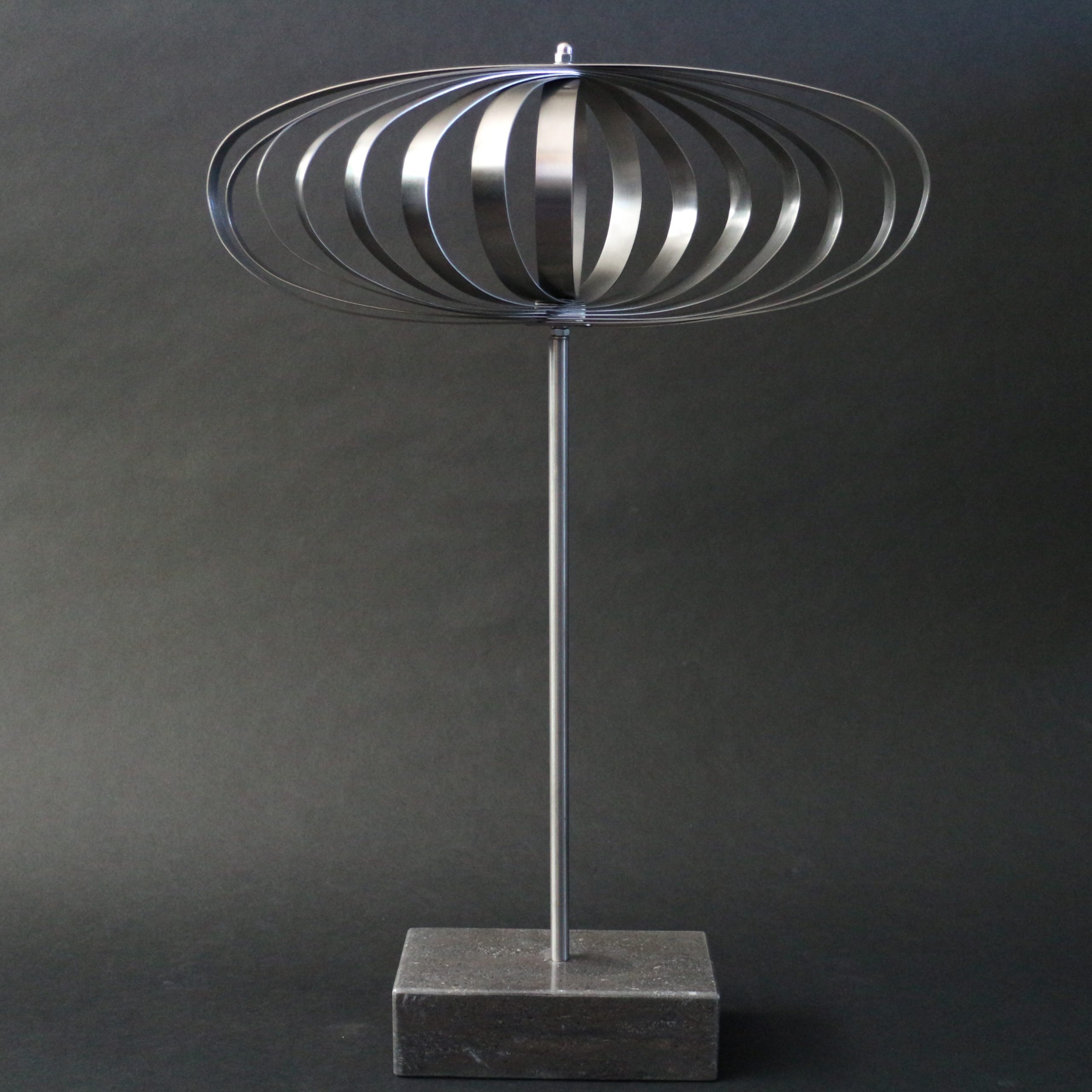 Kunst: Oval van kunstenaar Bert Verboon