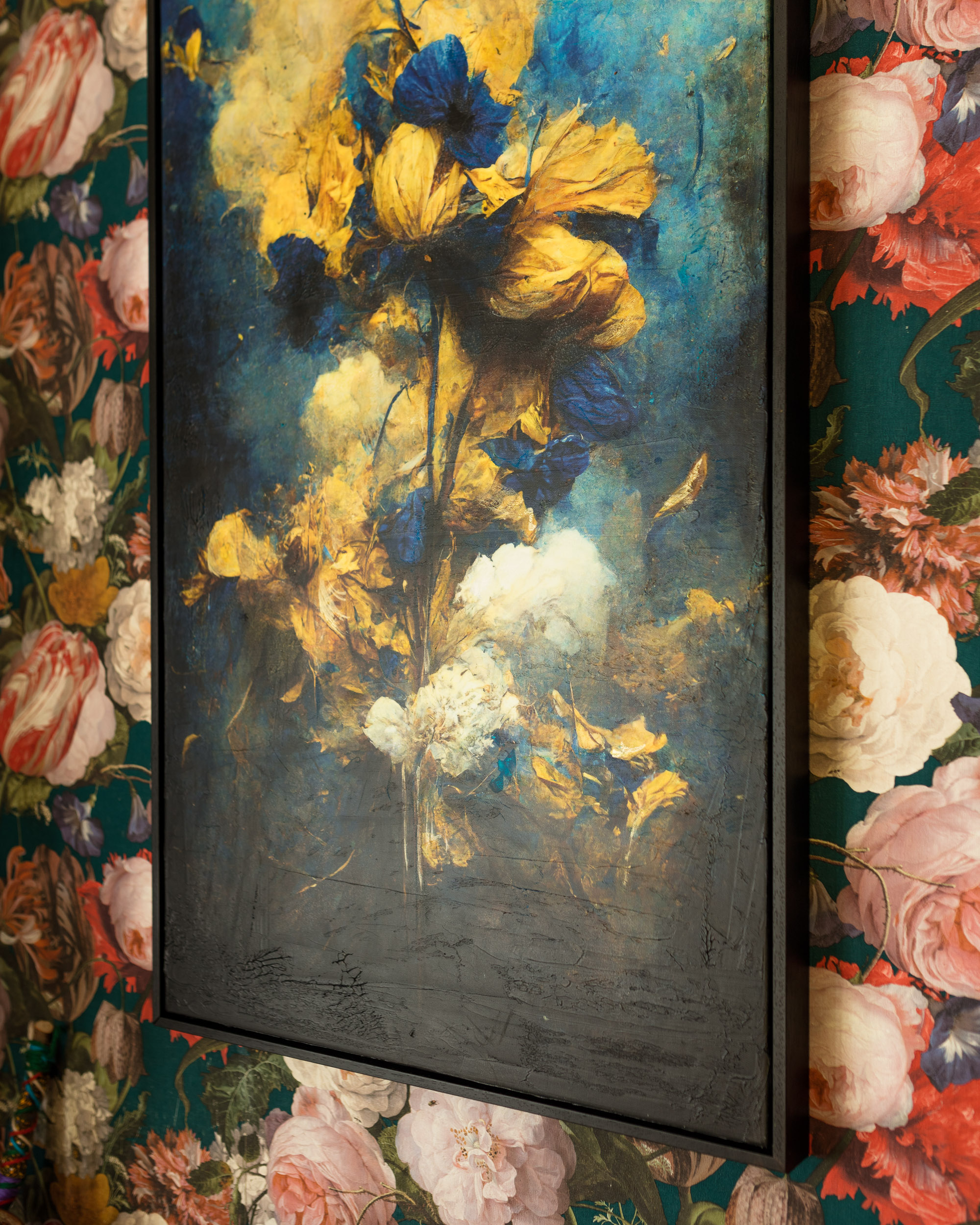Kunst: Floral Decay XI van kunstenaar Teis Albers