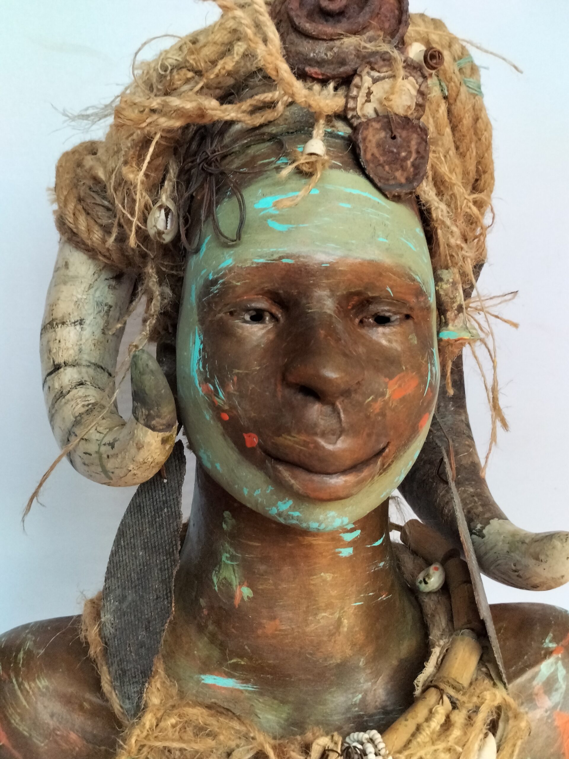 Kunst: Kwayera – Hoorns of Africa van kunstenaar Lilian Wessels