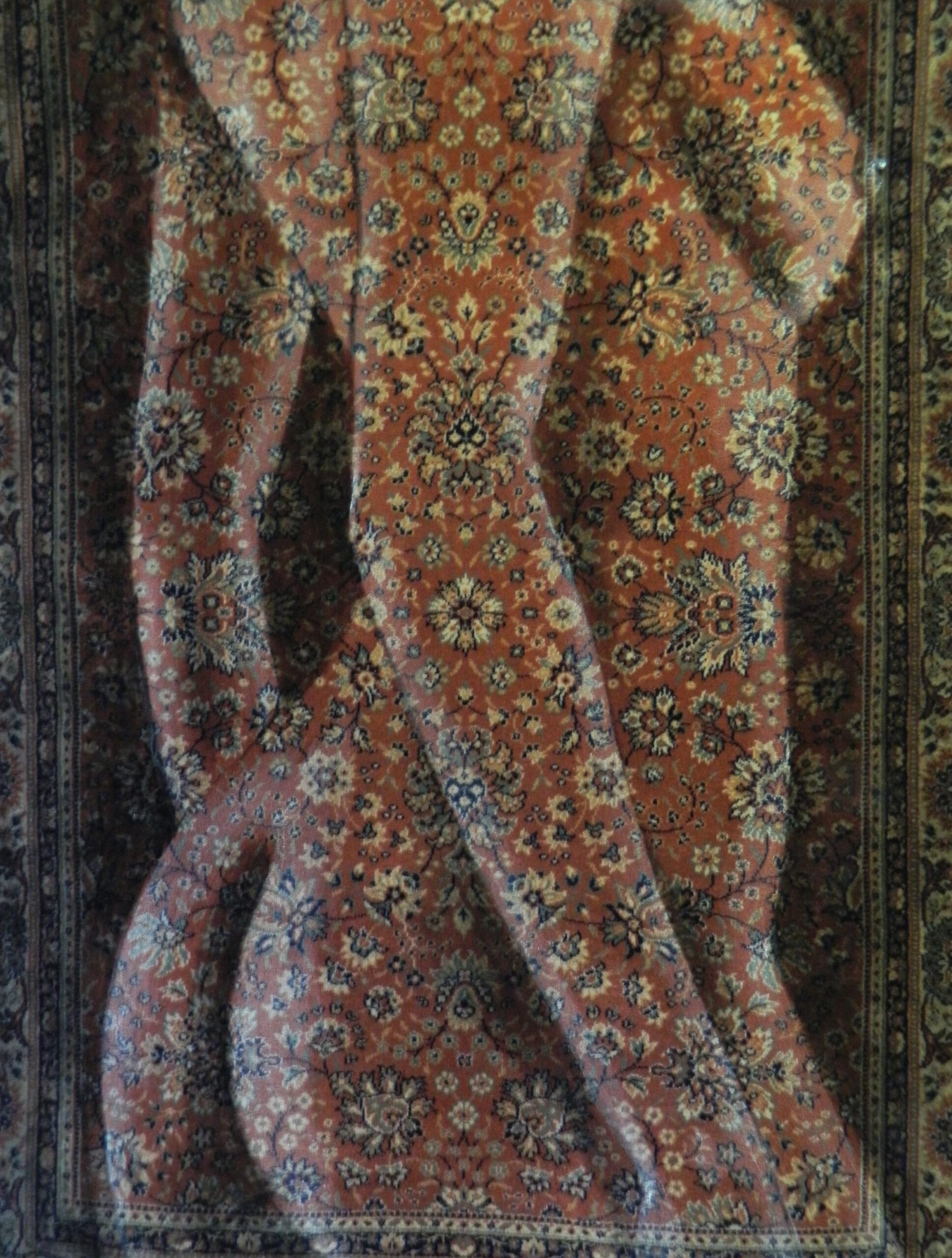 Kunst: Nude on a real, vintage Persian carpet(XXXL) van kunstenaar Jacqueline Klein-Breteler