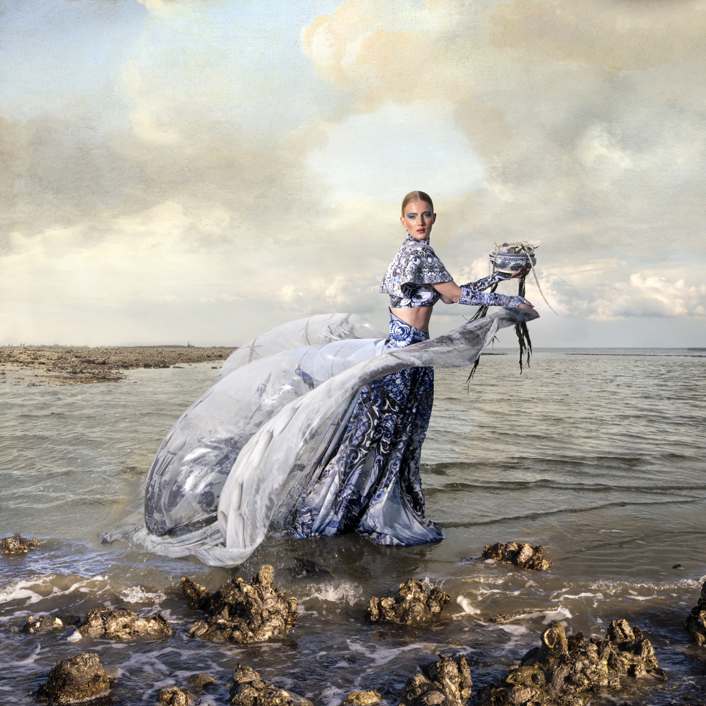 Kunst: Oyster Queen in the Sea van kunstenaar Hans Withoos