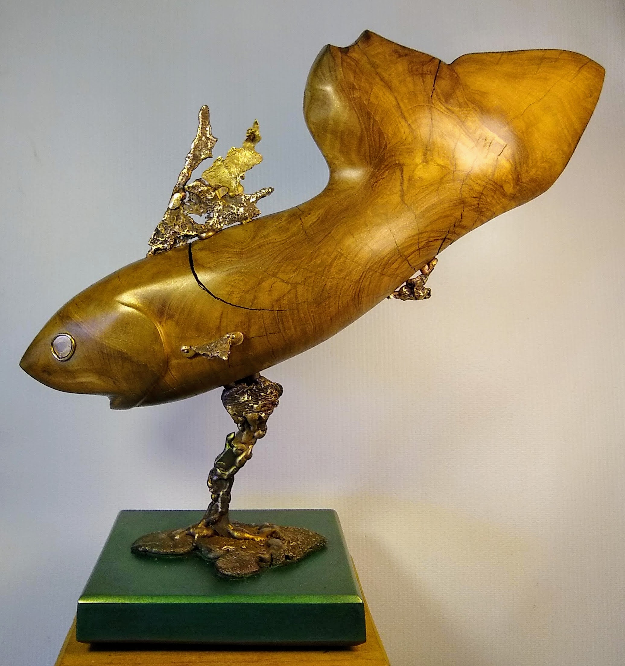 Kunst: Fish O (Olive) van kunstenaar Eric van Wattum