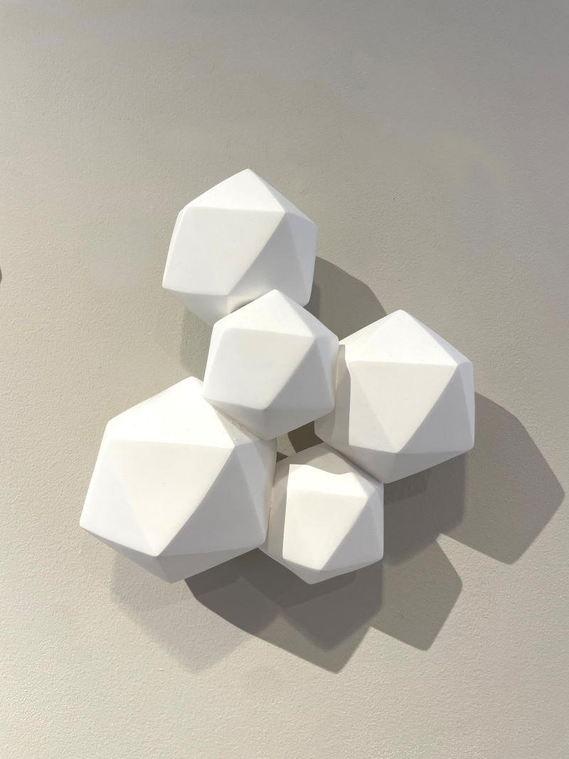 Kunst: Icosahedron V van kunstenaar Mo Cornelisse