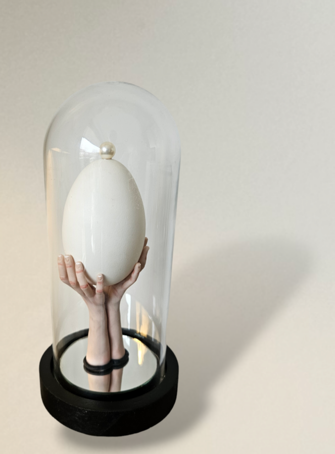 Kunst: Mirror Egg van kunstenaar Saskia Hoeboer