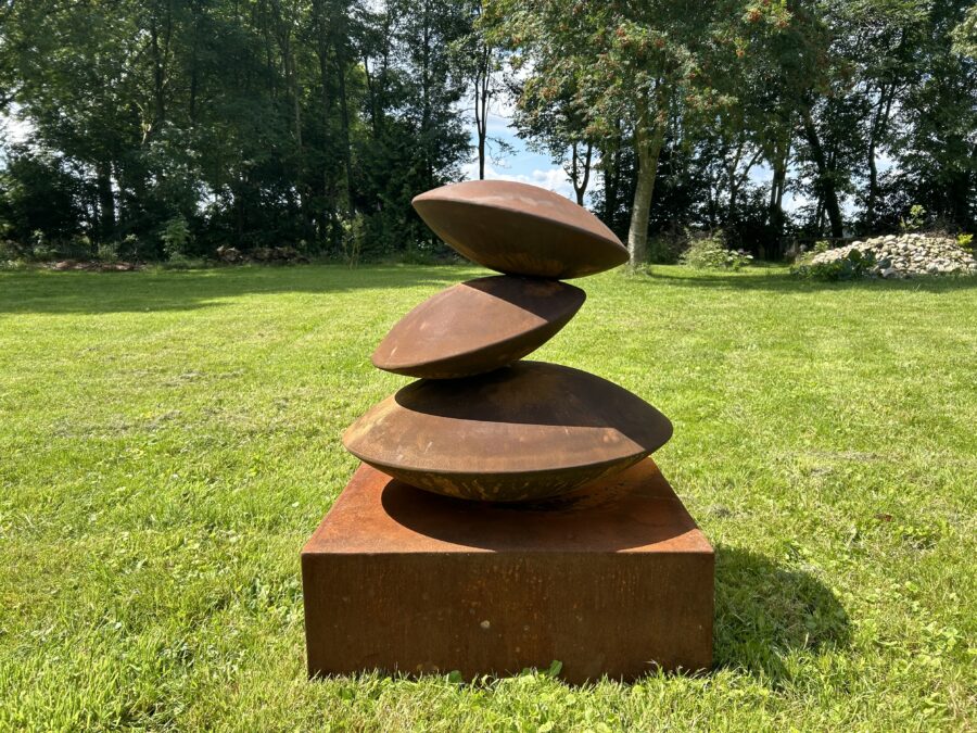 Kunst: Tres Piedras Medio van kunstenaar Angelo Moyano