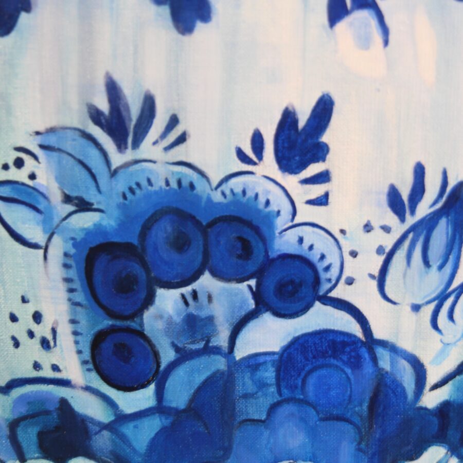 Kunst: Delft – Handpainted Vase van kunstenaar Minke Buikema