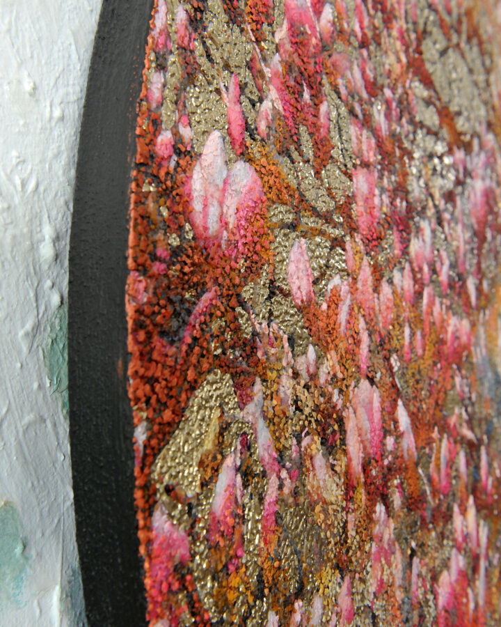 Kunst: Awakening golden pink magnolia van kunstenaar Karin Vermeer