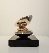 Kunst: Dos Piedras Brons van kunstenaar Angelo Moyano