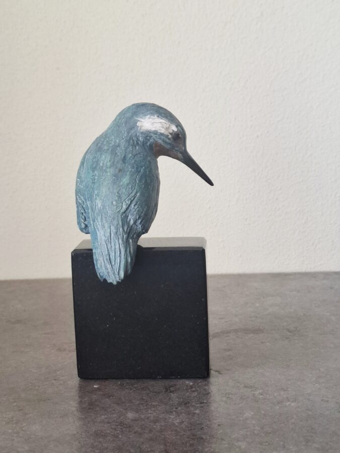 Kunst: IJsvogel 4/8 van kunstenaar Tina Lintvelt