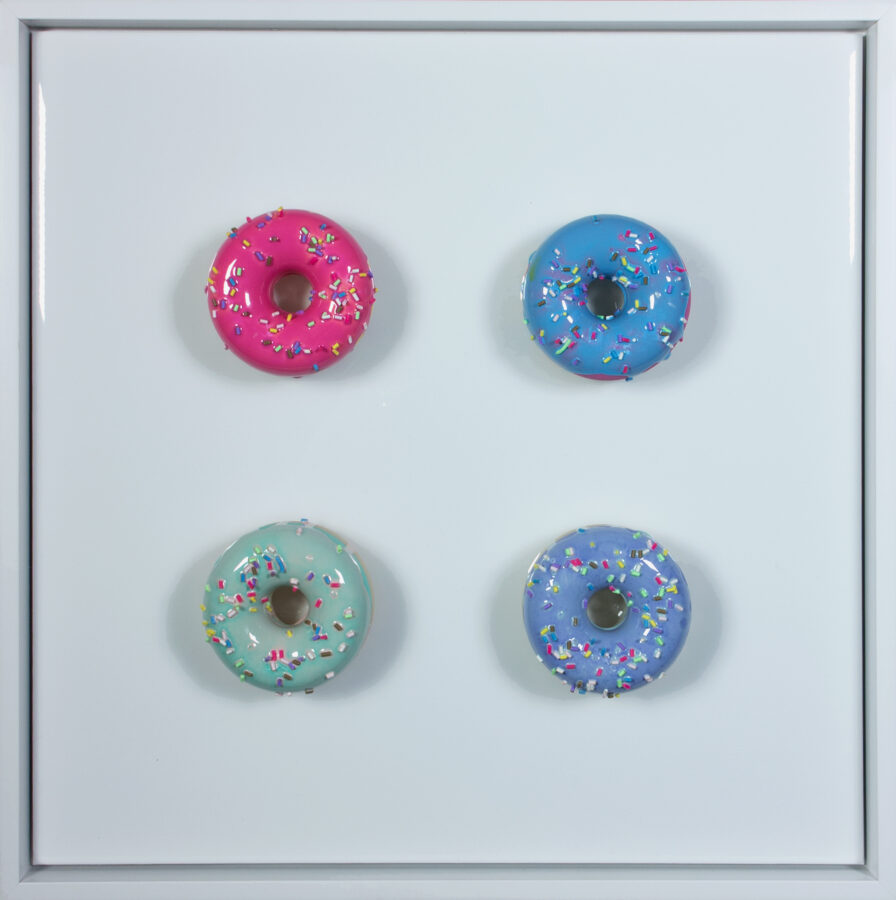 Kunst: Donut Small Dripping Chill van kunstenaar Lotte Kloppenburg