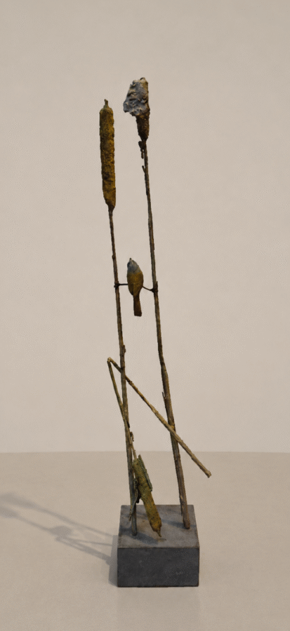 Kunst: Baardmannetje tussen 2 lisdoddes van kunstenaar Chris Gadiot