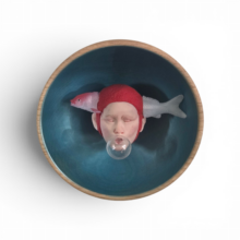 Kunst: Adrift in Aqua. (eyes closed) van kunstenaar Saskia Hoeboer