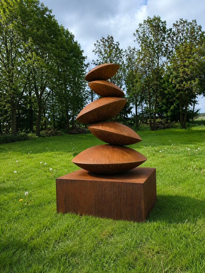 Kunst: Cinco Piedras Grande van kunstenaar Angelo Moyano
