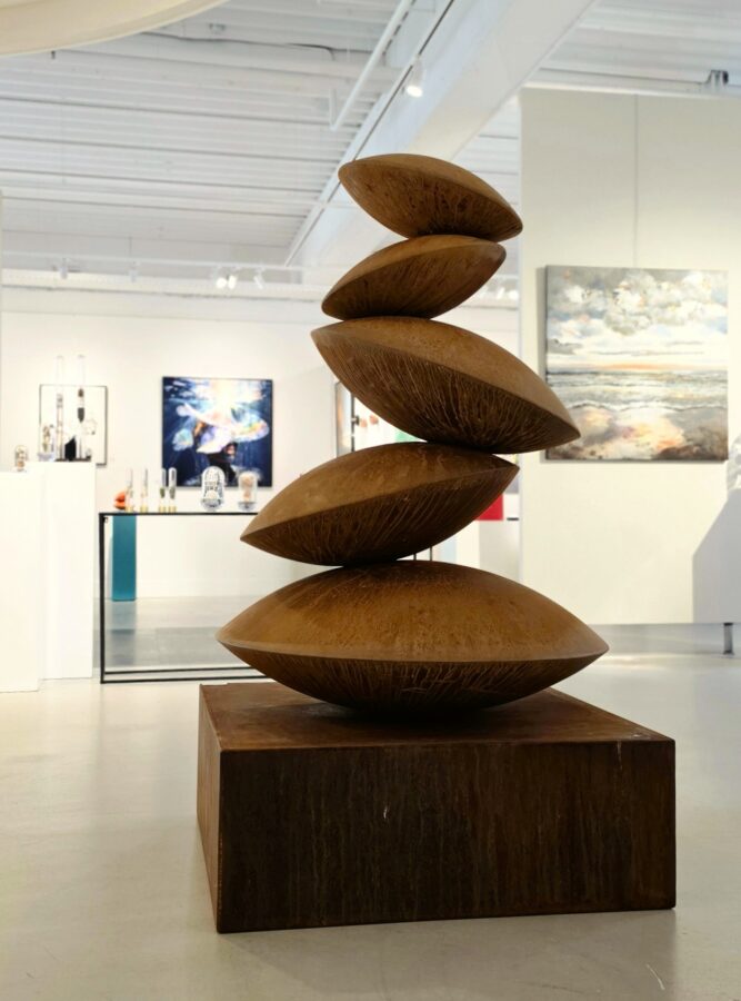Kunst: Cinco Piedras Grande van kunstenaar Angelo Moyano