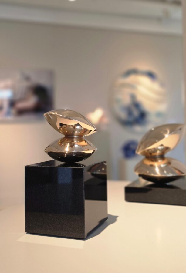 Kunst: Dos Piedras Brons van kunstenaar Angelo Moyano