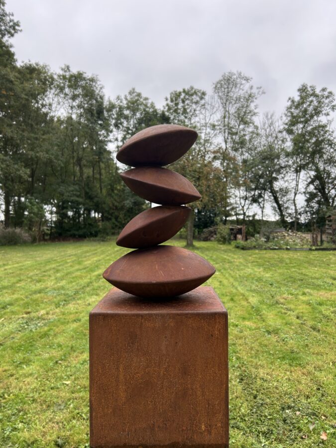Kunst: Quatro diferente pequeno van kunstenaar Angelo Moyano