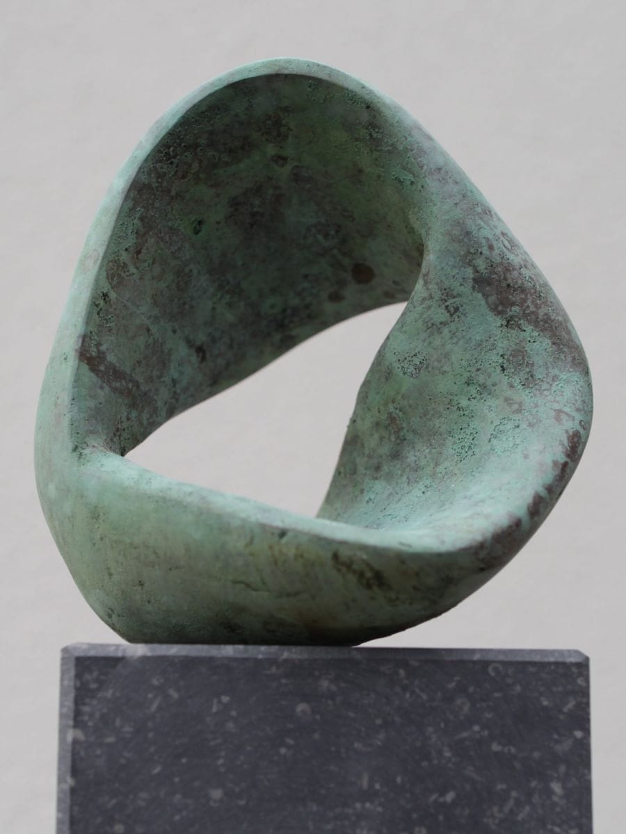 Kunst: Endless emotions in bronze 2 van kunstenaar Monique Lipsch