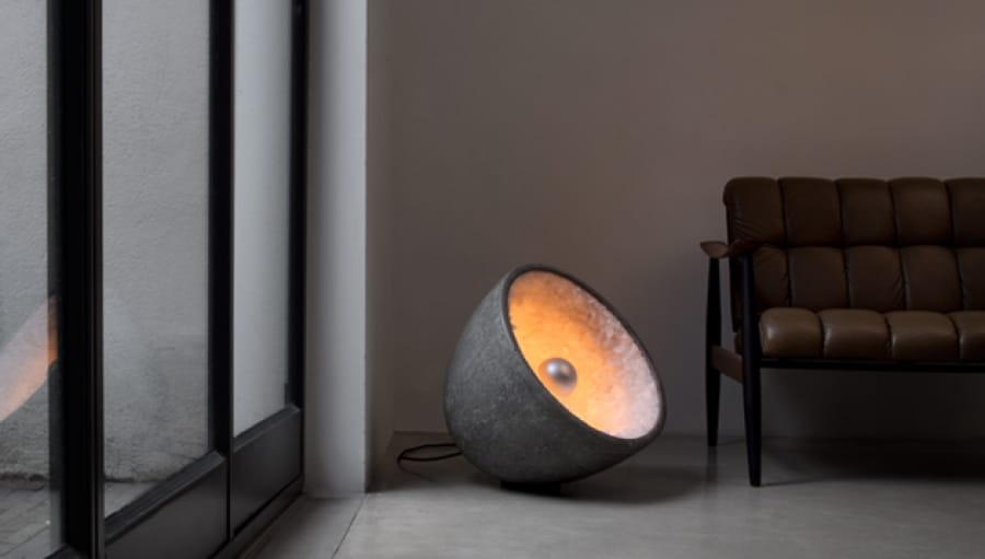 Kunst: Ovalit lamp van kunstenaar Miklós Leits